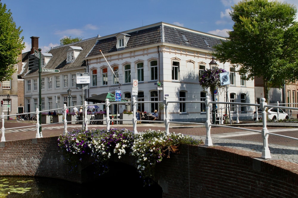 Boutique Hotel Weesp — Weesp
