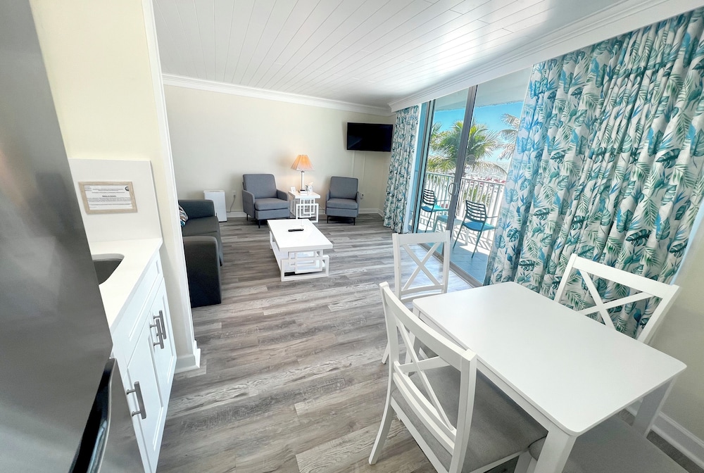 Lani Kai Island Resort - photo 41