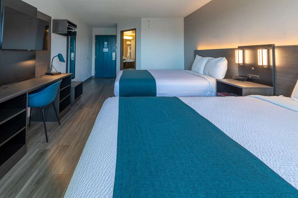 Motel 6 Fort Lupton CO - photo 28