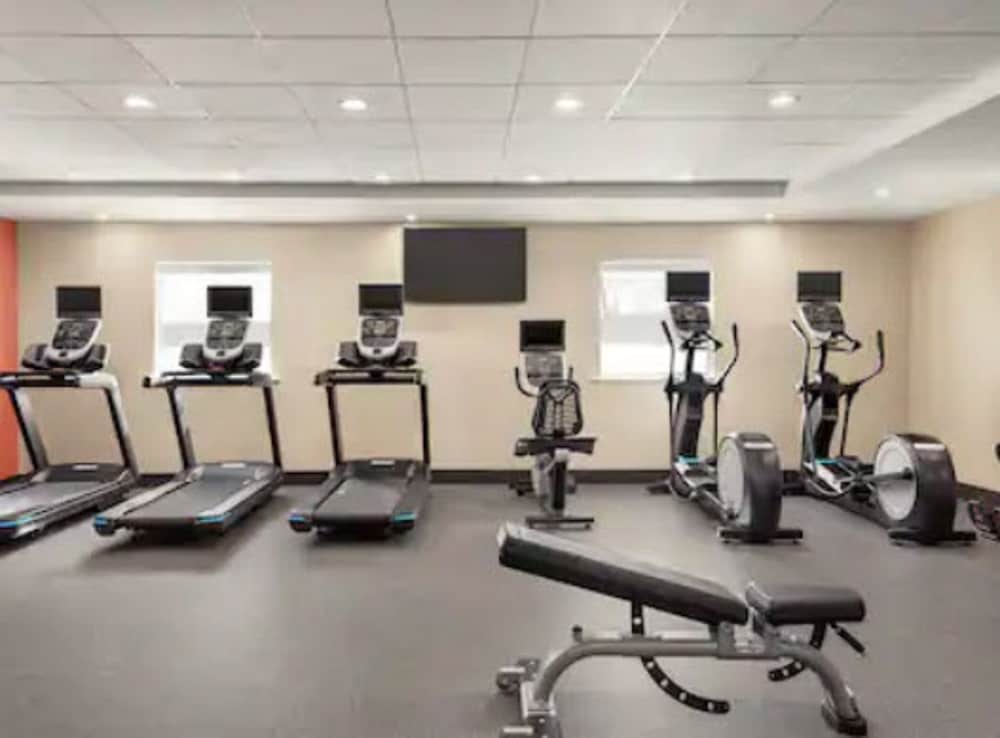 Home2 Suites by Hilton Woodbridge Potomac Mills - photo 28