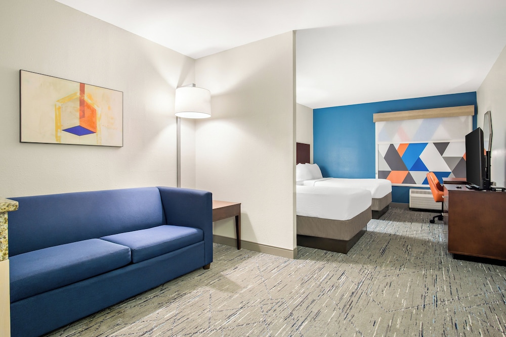 Holiday Inn Express Hotel & Suites Ocean City by IHG - photo 17