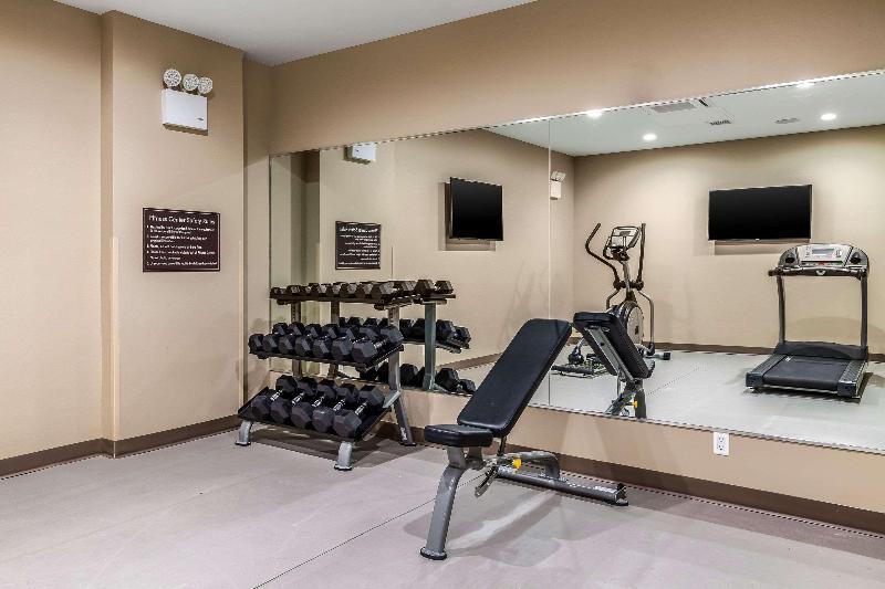 Van Wyck Hotel & Suites Near JFK Airport - photo 20