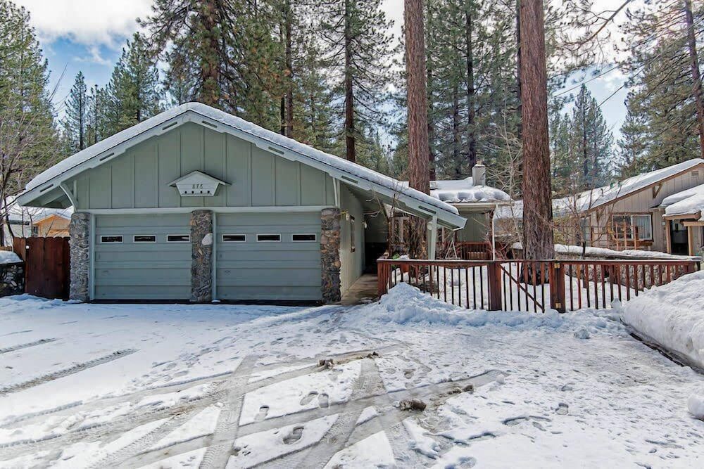 Moonlight Chalet Three Bedroom Home — 4-Star Luxury Hotel in South Lake Tahoe, United States