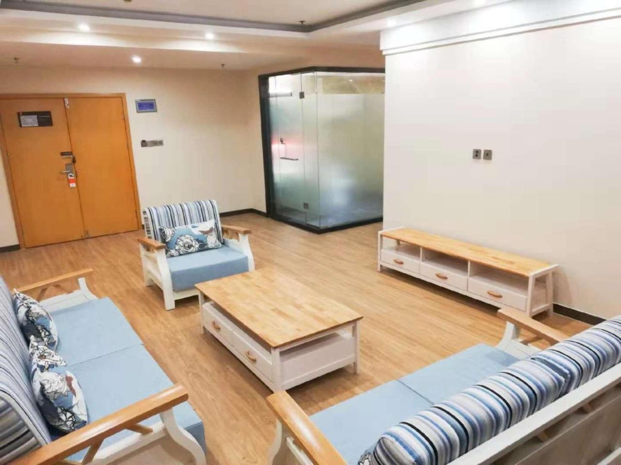 7 Premium Hotel — hotel in Qingzhou
