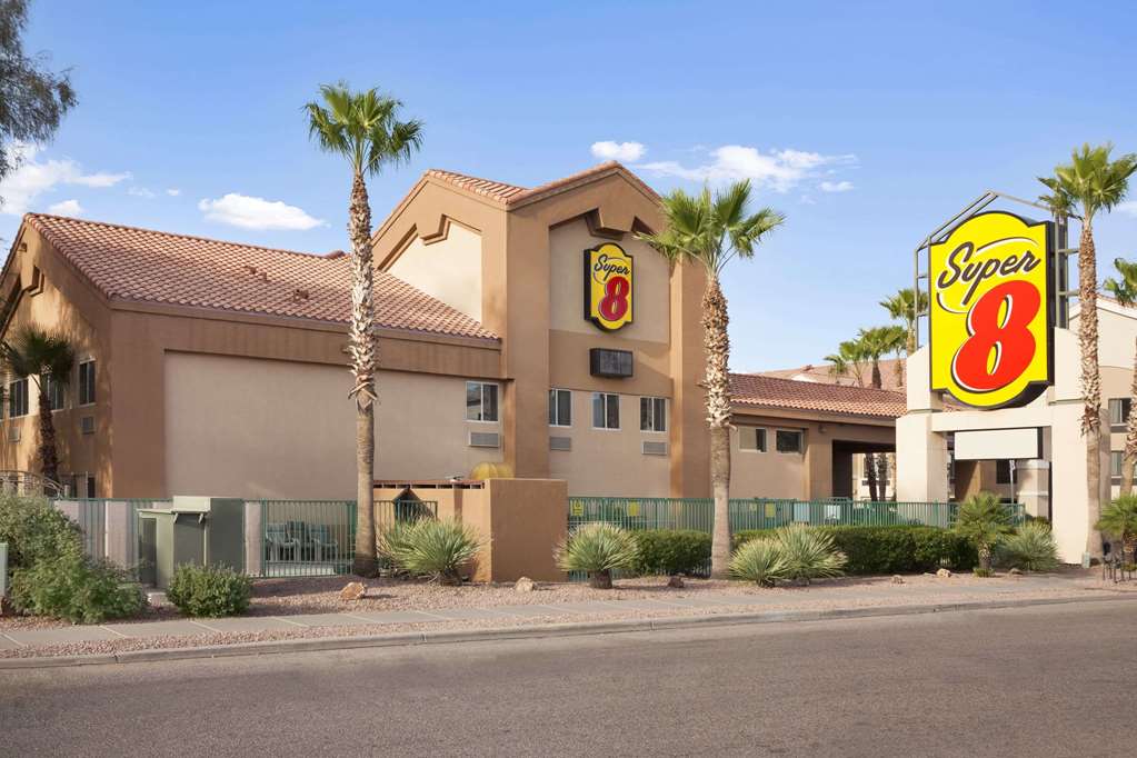 Super 8 by Wyndham Marana Tucson Area