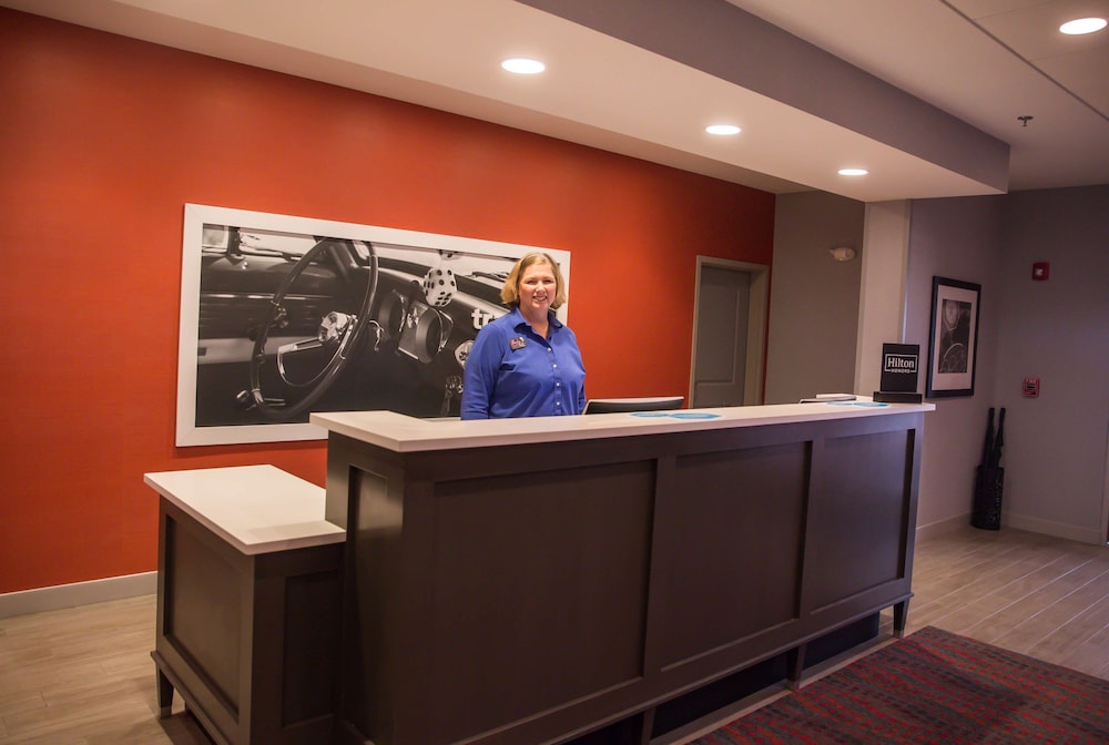 Hampton Inn Pontiac - photo 5