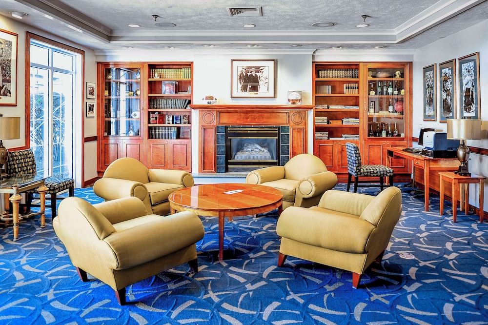 Hilton Vacation Club Varsity Club South Bend IN - carbon neutral hotel in Mishawaka