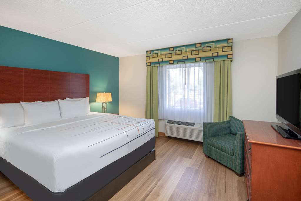 Wingate by Wyndham Valdosta Moody AFB - photo 7