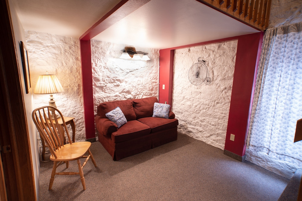 Stone Mill Hotel & Suites - photo 79