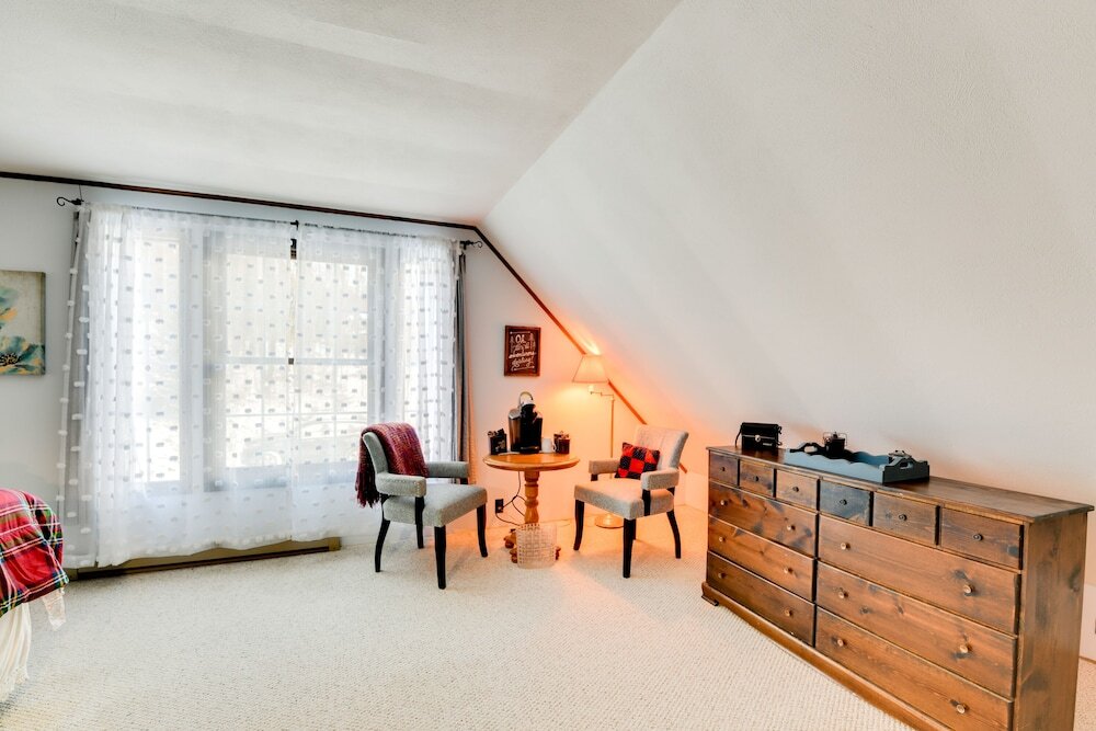 Pet friendly Home w Deck: 4 Mi to Jay Peak Resort - photo 6
