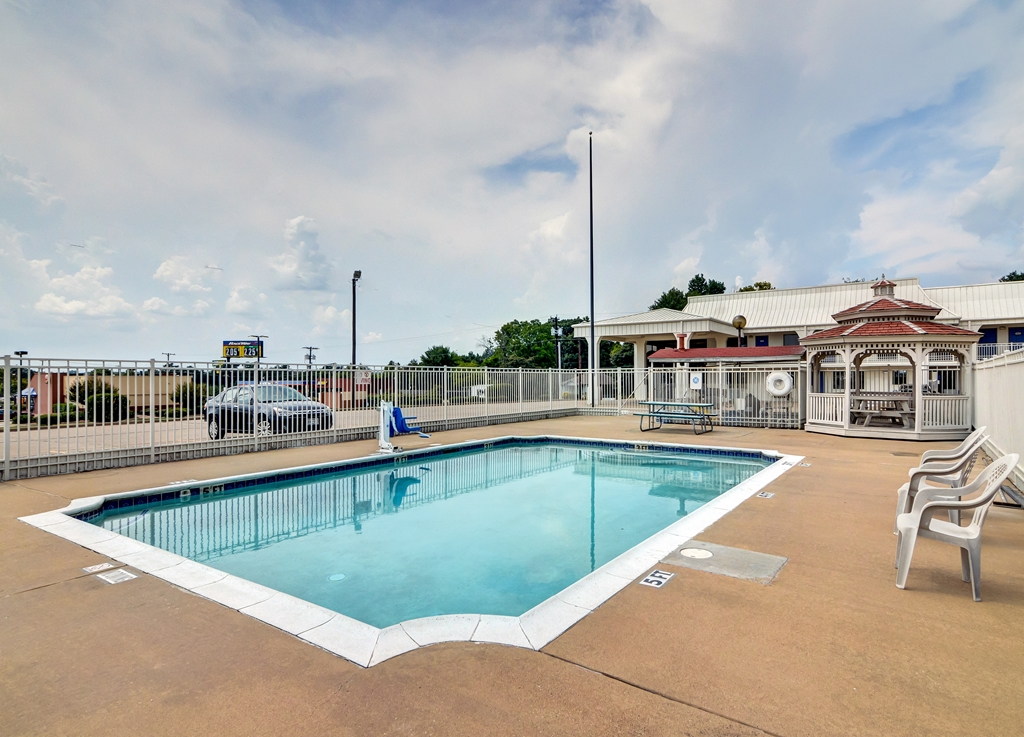 Motel 6 Lindale TX - photo 10