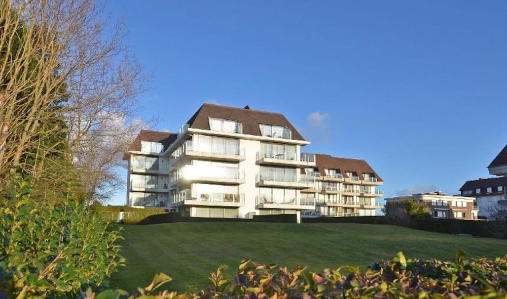 Apartment in Knokke near Het Zoute District — 4-Star Luxury Hotel in Knokke-Heist, Belgium