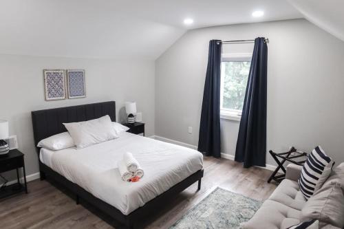 8Br 4Ba Home Near Nyc Sleeps 16 — Irvington — photo 4