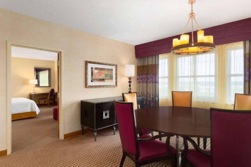 Embassy Suites Northwest Arkansas Hotel Spa & Convention - photo 30