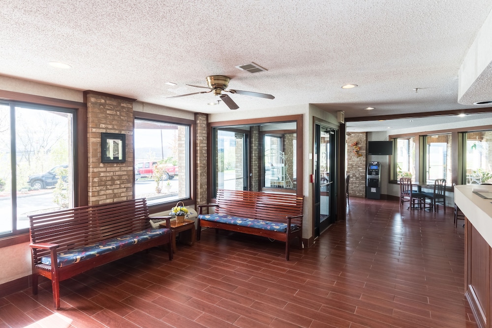 Quality Express Inn & Suites - photo 20