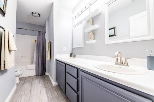 Gorgeous Las Vegas home with RV parking