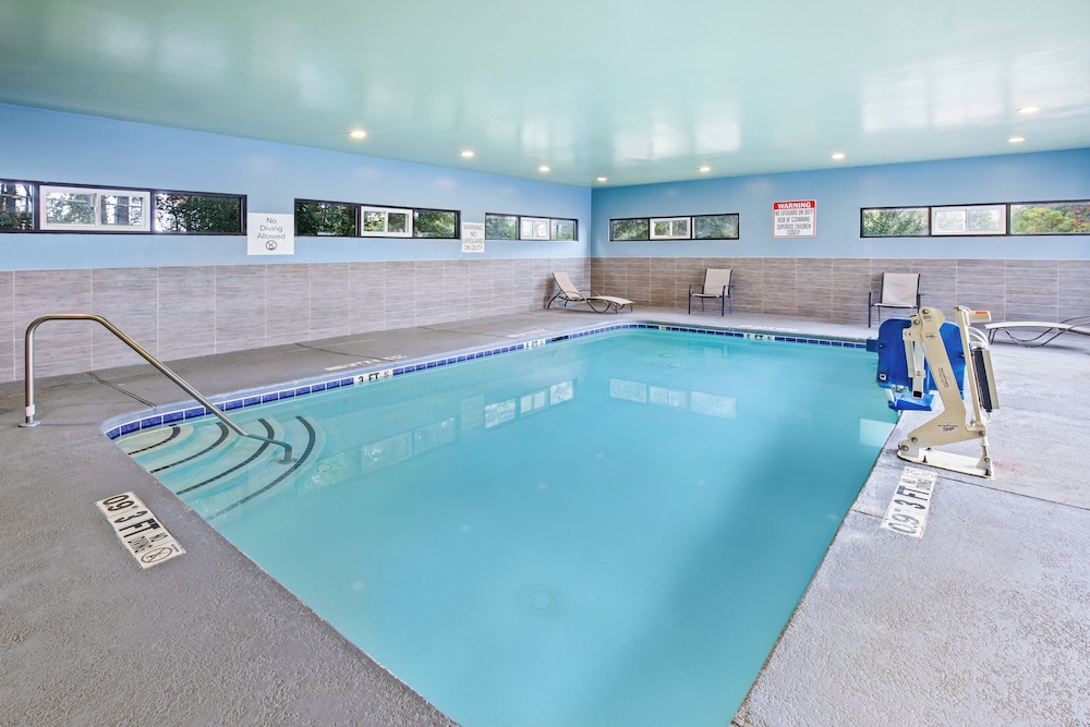 Holiday Inn Express & Suites Locust Grove by IHG - photo 26