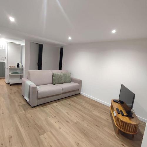 Studio Moderne 4 Pers Max Proche Paris - last minute hotel in Unknown City