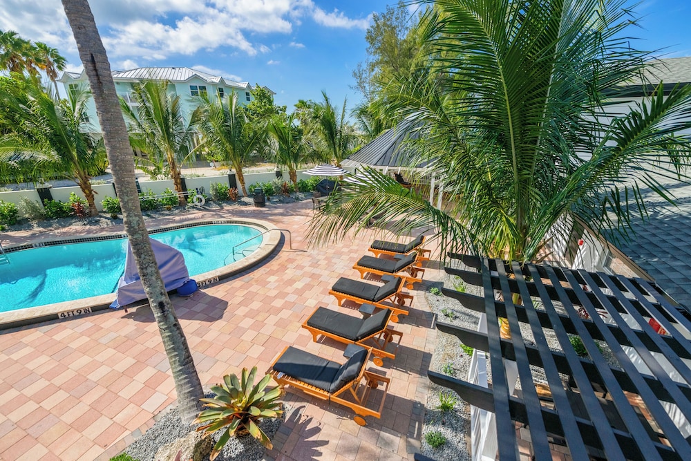 Tropic Isle Beach Resort - photo 7