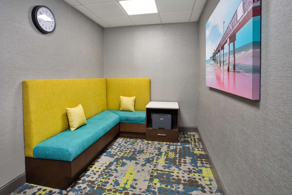 Hampton Inn & Suites Cape Coral Fort Myers Area FL - photo 43