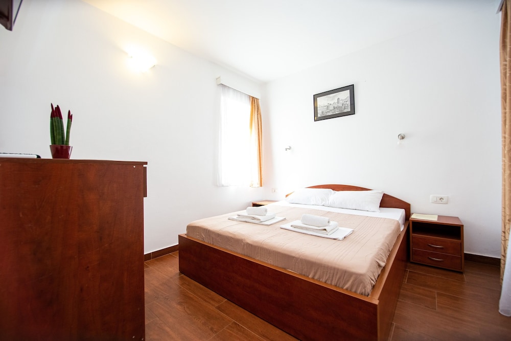 Hotel Iper — Budva — photo 4