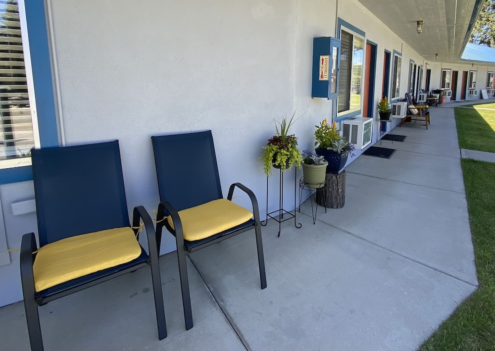 Columbia Point Resort - photo 53