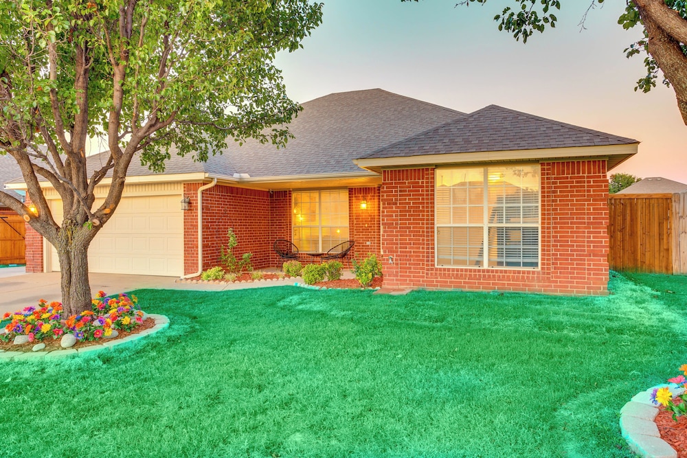 Updated Oklahoma City Home 11 Mi to Bricktown - photo 24