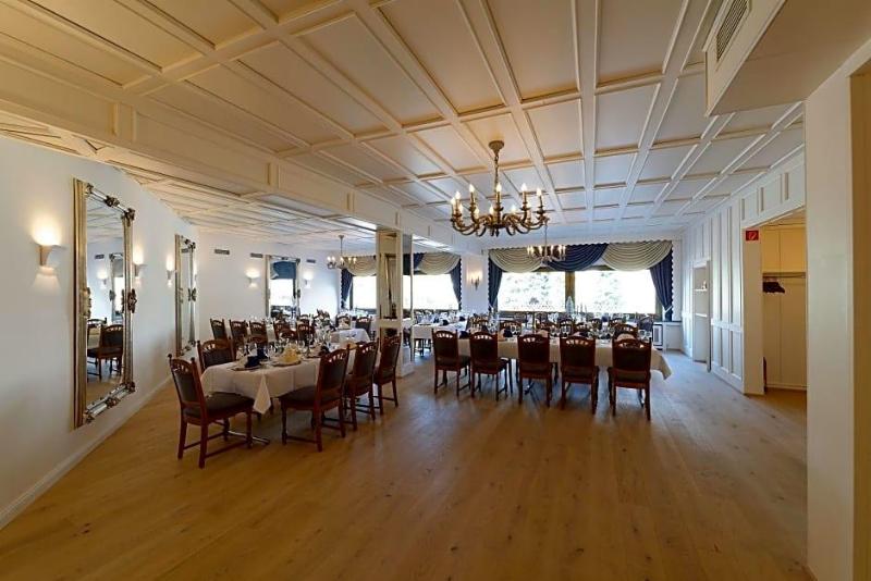 Landhotel Lohmann in Langenfeld, Germany