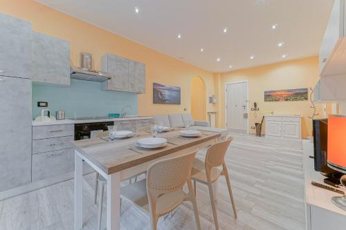 Genova Sturla Elegant Apartment — 4-Star Luxury Hotel in Genoa, Italy