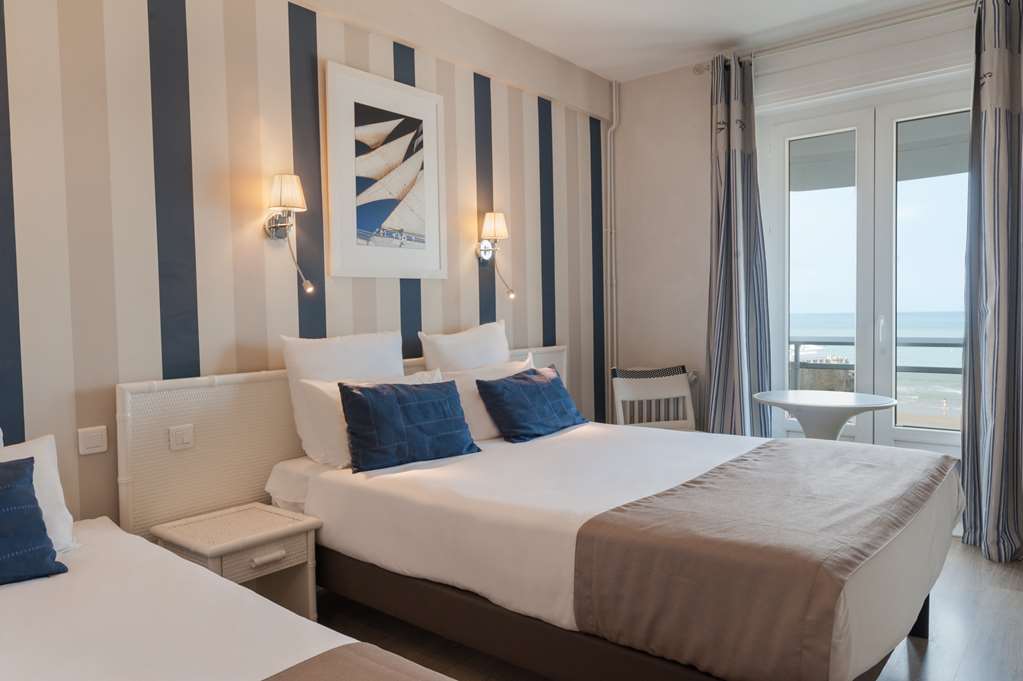 Hôtel The Originals Miramar Royan Pontaillac in Royan, France