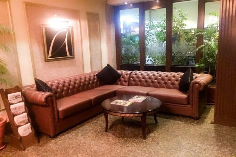 Hotel Smart One - last minute hotel in Lahore