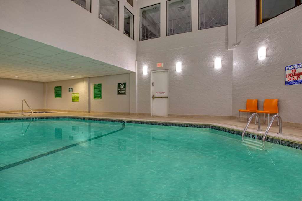 La Quinta Inn & Suites by Wyndham Minneapolis Bloomington W - photo 15