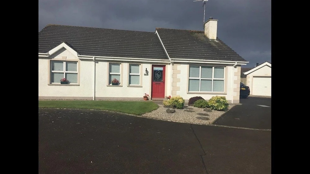7 Liffock Avenue Castlerock - carbon neutral hotel in Coleraine