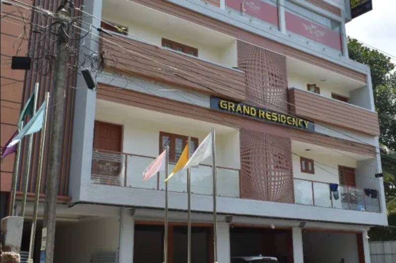 Grand Residency & Resort — hotel in Varkala