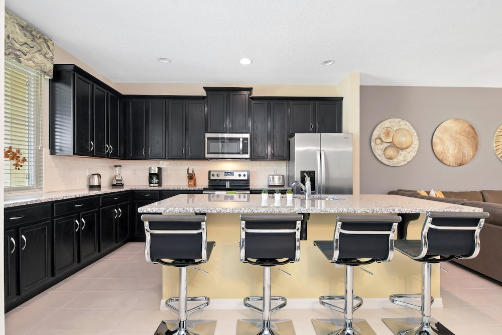 Solara Resort Brand New 4 Bed 4 5 Bath Townhome - photo 11