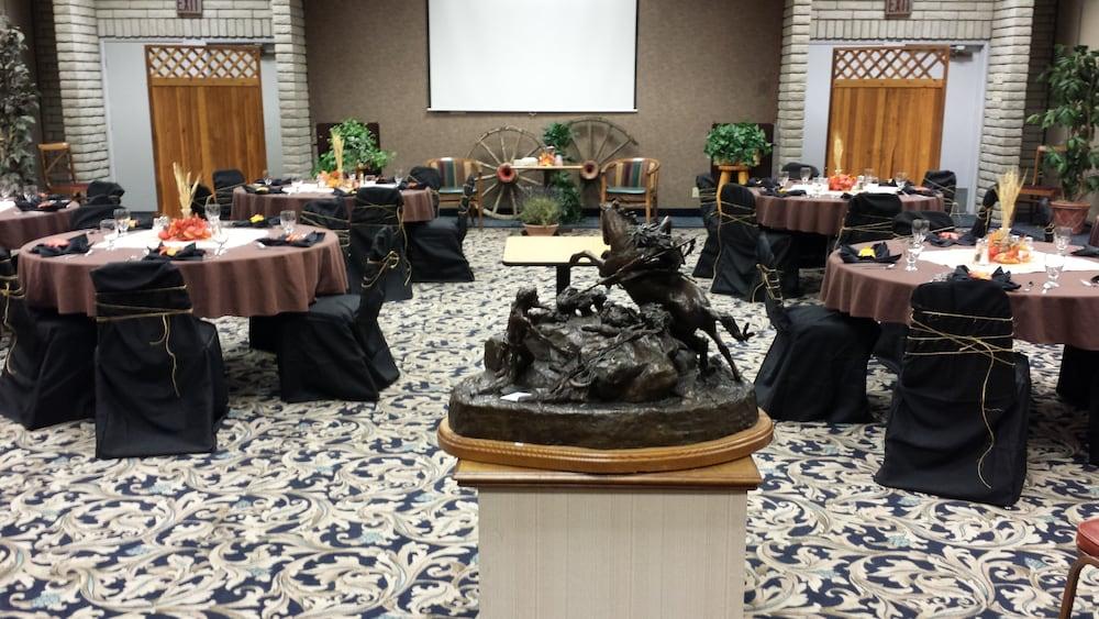 FairBridge Inn Suites & Outlaw Conference Center Kalispell - photo 14