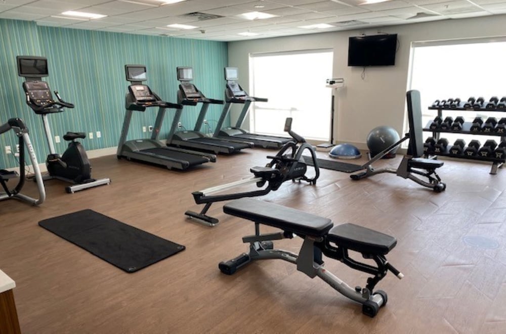 Holiday Inn Express & Suites Warrensburg North by IHG - photo 27