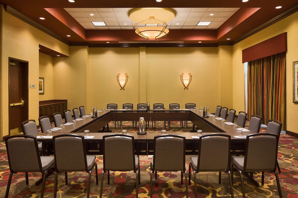 Embassy Suites by Hilton Charlotte Concord Golf Resort & Spa - photo 92