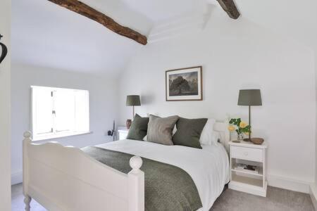 Two Rose Walk Cottage Cotswolds — Moreton In Marsh — photo 5