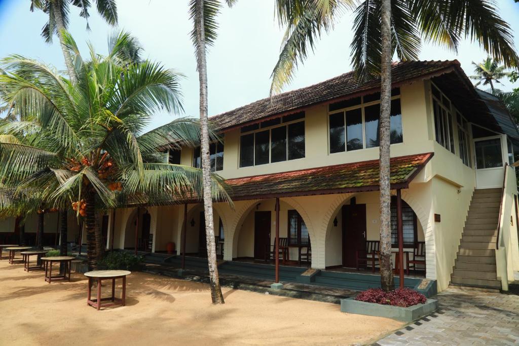 Lagoona Beach Resort in Kovalam, India
