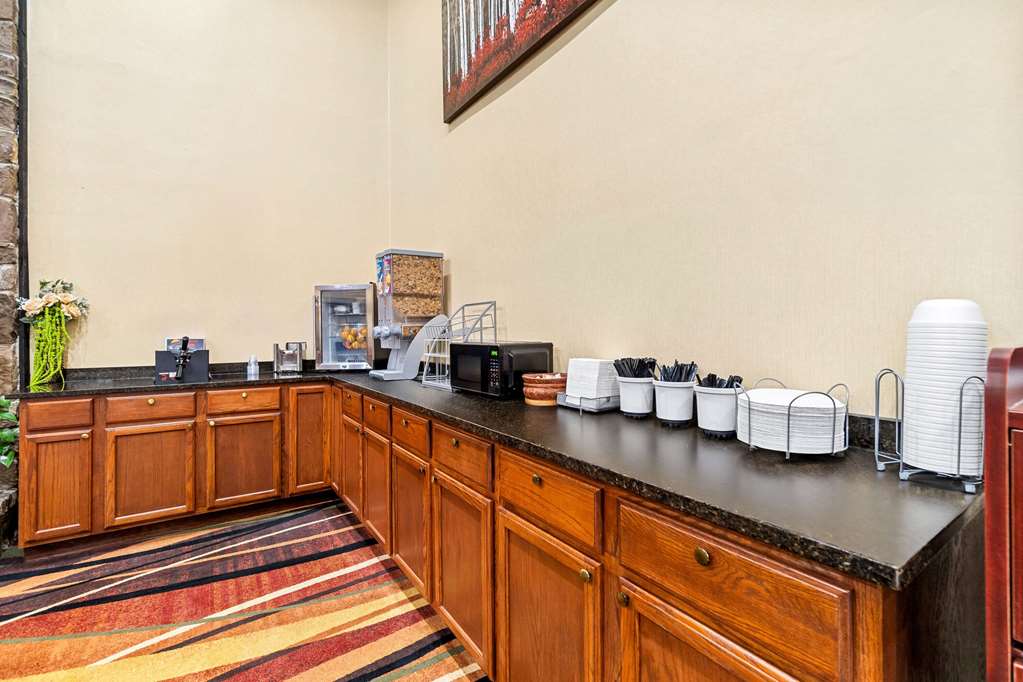 Super 8 by Wyndham Paragould - photo 12