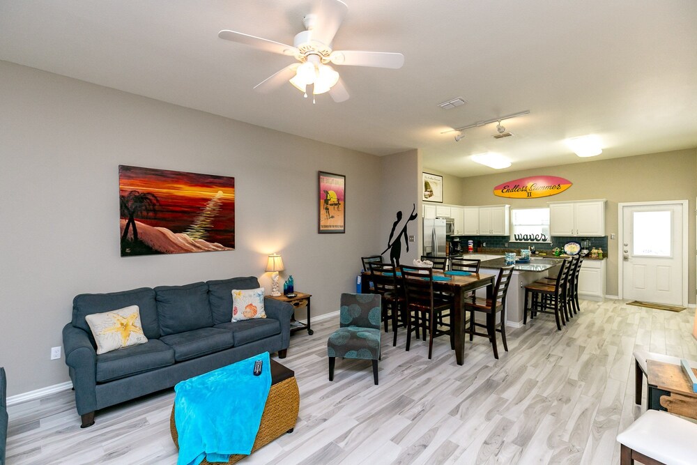 Brand New At Padre Beach View Resort By Redawning — Corpus Christi