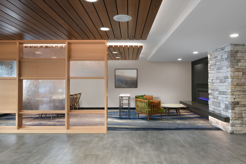 Fairfield Inn & Suites by Marriott Pottstown Limerick - photo 2