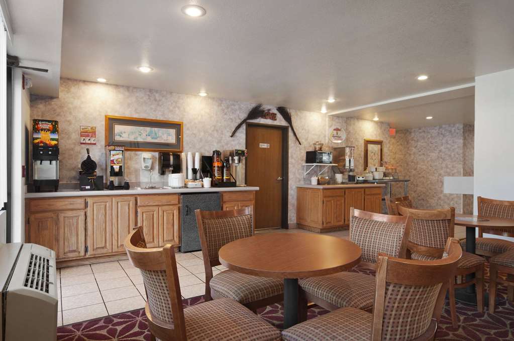 Super 8 by Wyndham Austin North University Area - photo 29