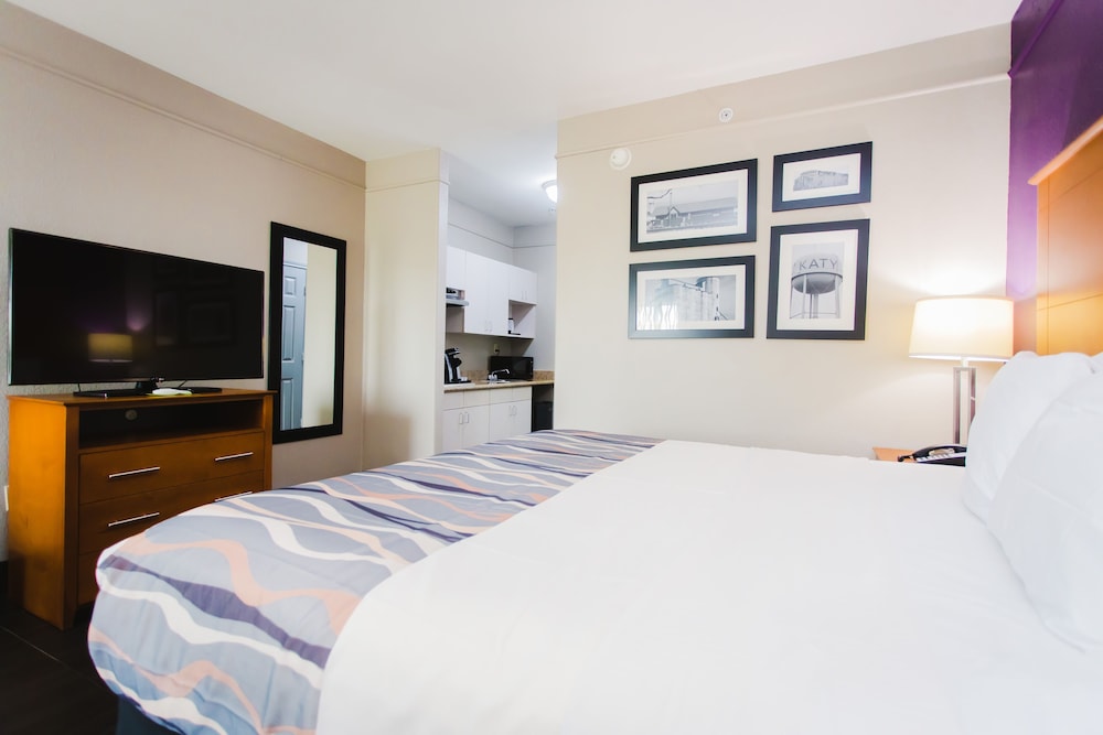 Palacio Royale Inn Signature Katy - photo 16