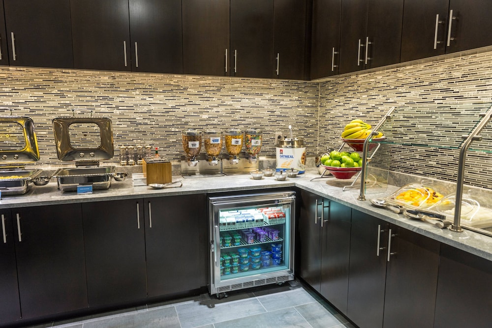 Fairfield Inn & Suites Boston Cambridge - photo 34