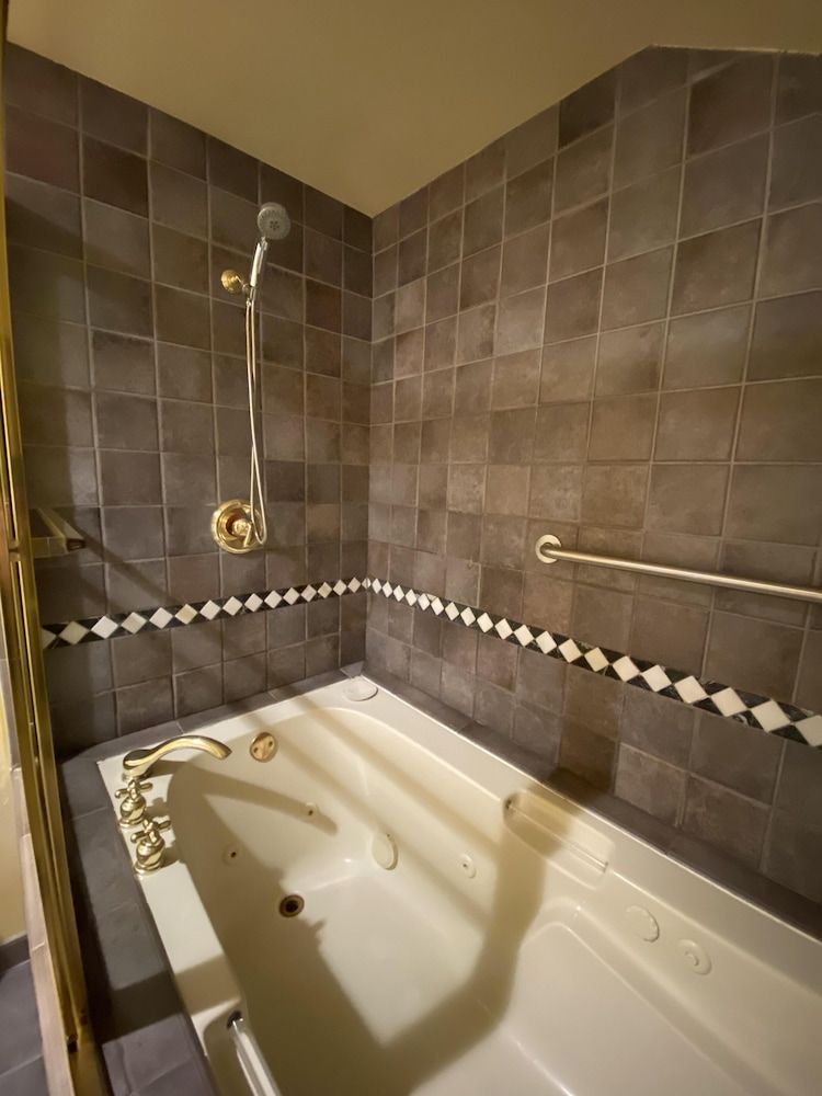 Excelsior Inn - photo 4