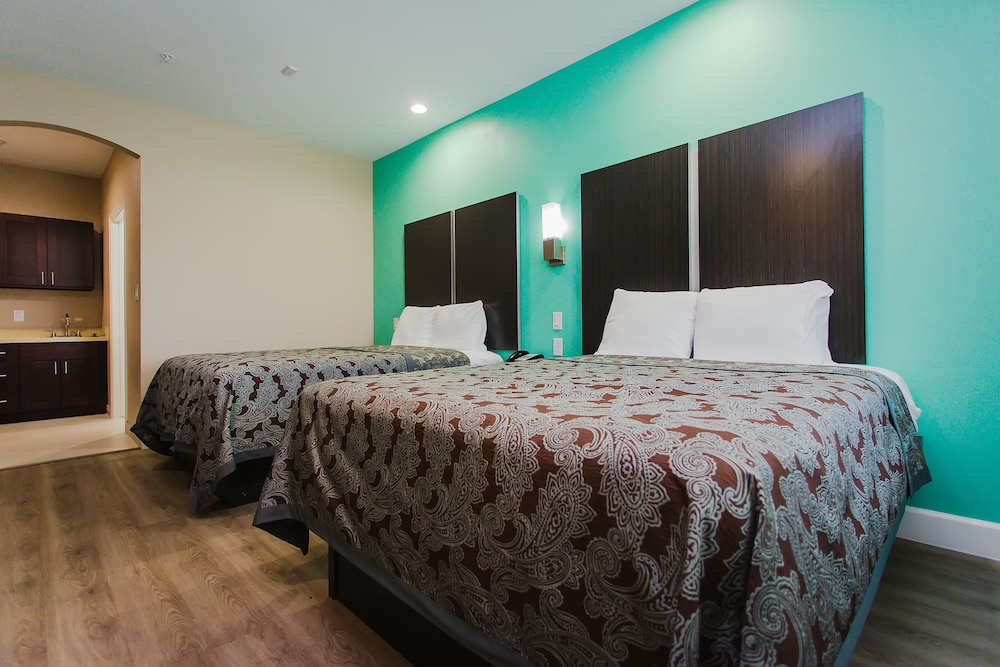 Palace Inn and Suites Willowbrook Mall - photo 9