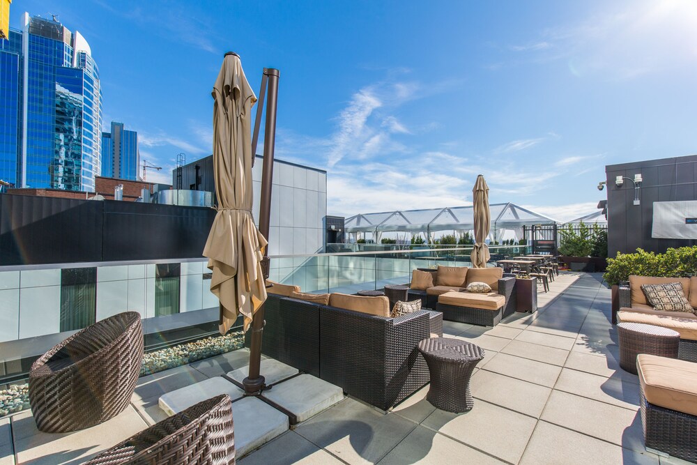 Pike's Place Lux Suites by Barsala — 4-Star Luxury Hotel in Seattle, United States