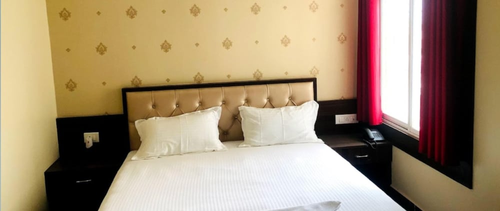 The Metropol Hotel — hotel in Siwan